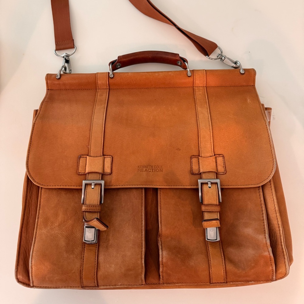 Kenneth Cole Cognac Leather Messenger Briefcase in Classic Men's Bag